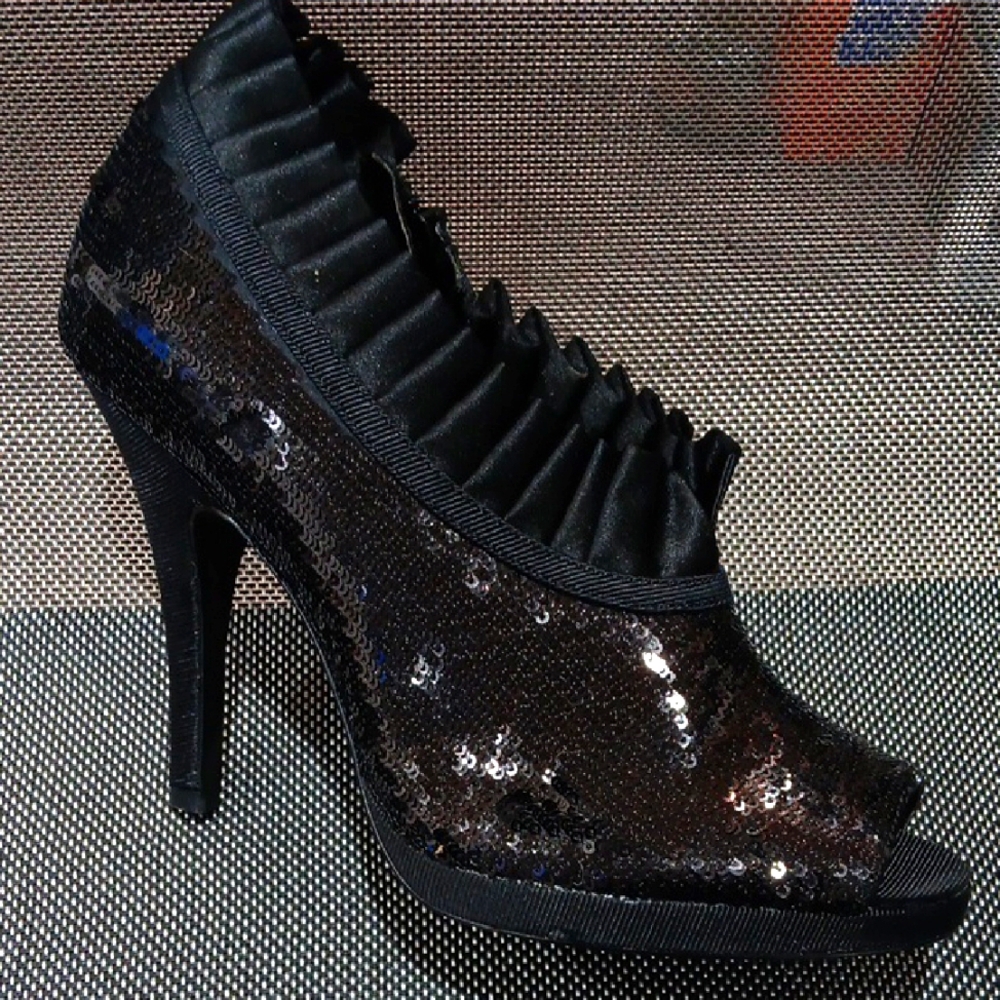 Elegant Black Sequin Heels